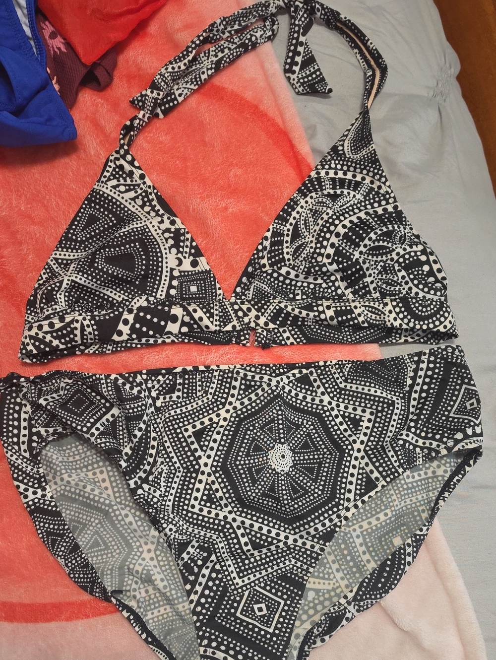 Skirt Subcategory Identification
